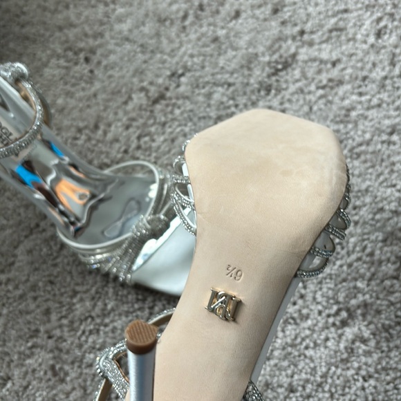 Badgley Mischka Brand Estella Strappy Sandal 6.5 - Picture 8 of 9